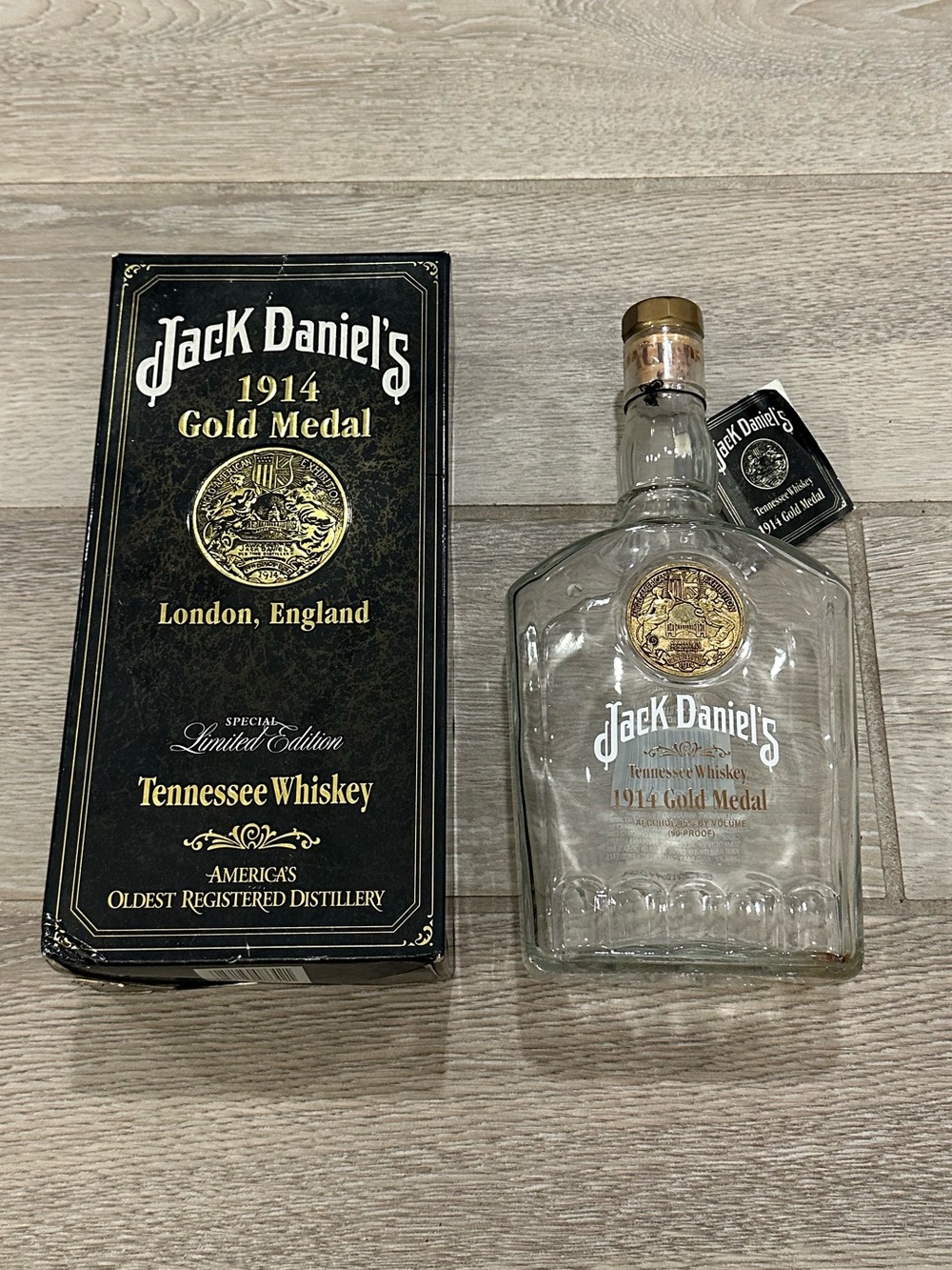 VTG Jack Daniel’s 1914 Gold Medal Empty Bottle, Original Tag & Box Set